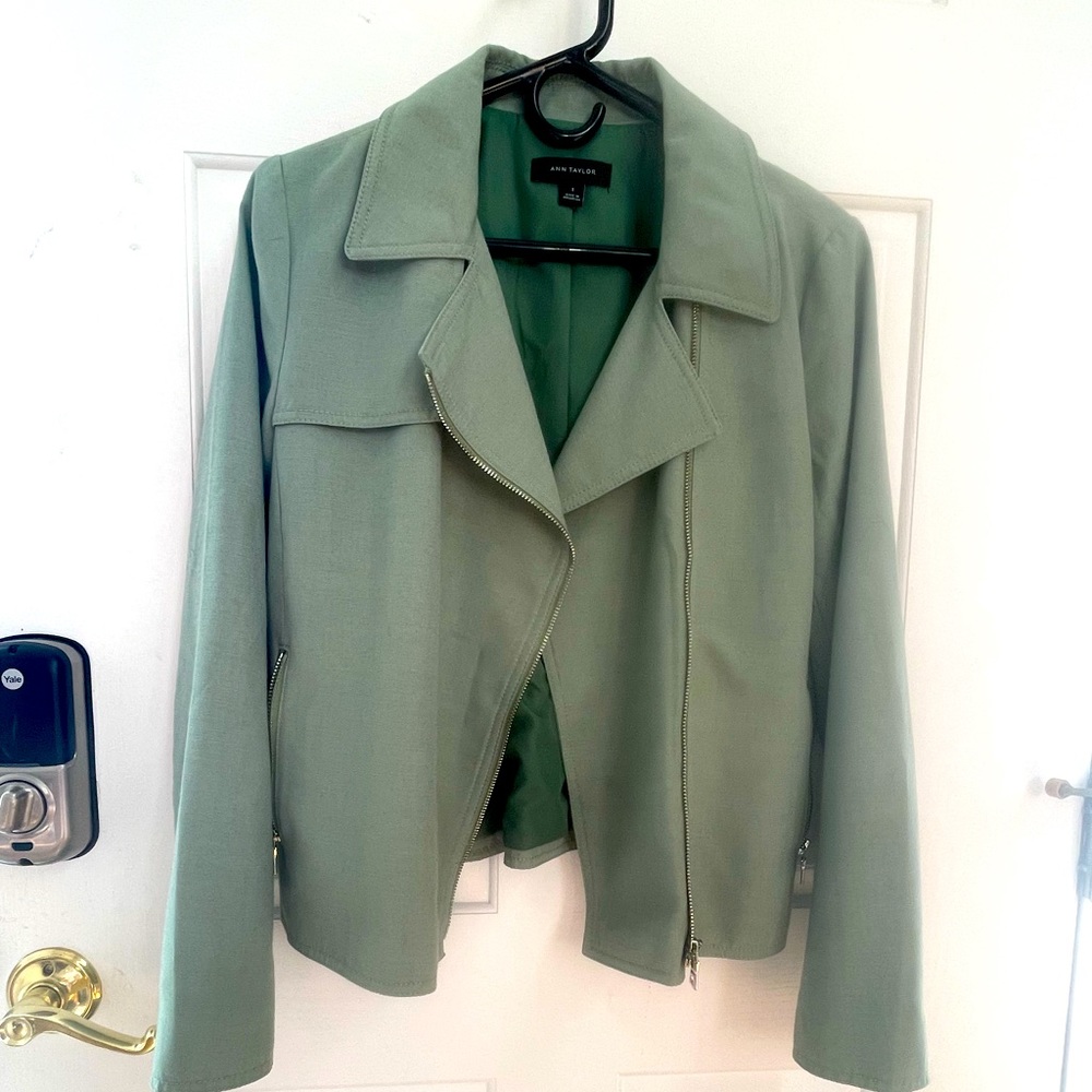 Ann Taylor linen look moto jacket in soft green